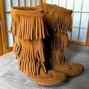 Minnetonka Suede Taupe Cognac Fringe Layer Boho Moccasin Boots